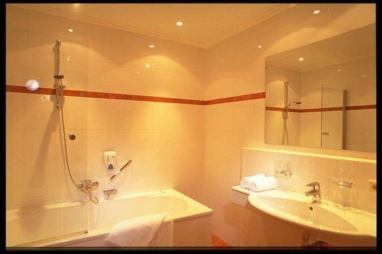 Hotel Neue Post Зёльден Номер фото